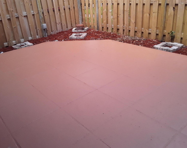 2403 N Waterside Drive - Photo Thumbnail 14