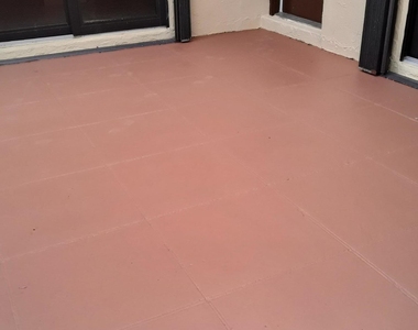 2403 N Waterside Drive - Photo Thumbnail 2