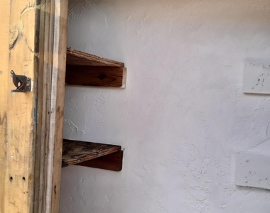 2403 N Waterside Drive - Photo Thumbnail 3