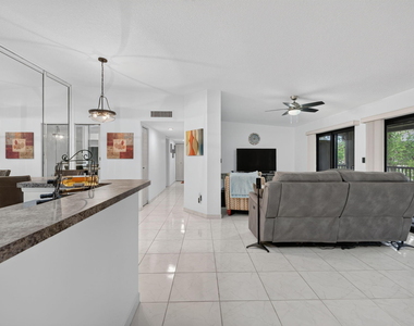 9474 S Belfort Circle - Photo Thumbnail 8