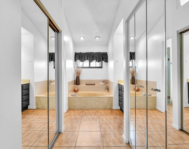 8099 Cassia Drive - Photo Thumbnail 20