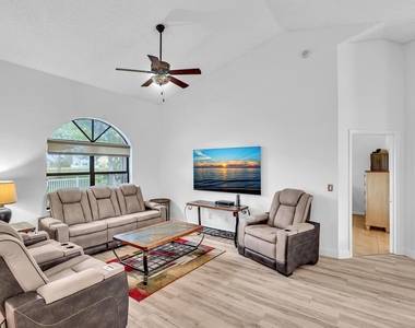 8099 Cassia Drive - Photo Thumbnail 3