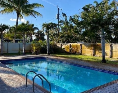 2545 Palm Road - Photo Thumbnail 9