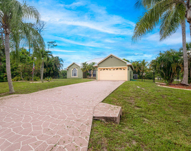 2741 Sw Pierson Road - Photo Thumbnail 3