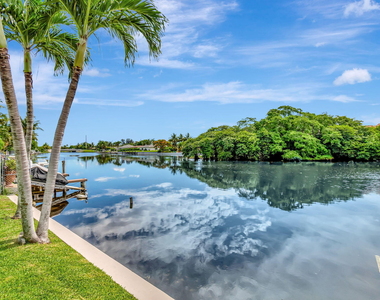 302 Venice Drive - Photo Thumbnail 36