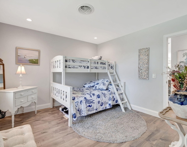 302 Venice Drive - Photo Thumbnail 24
