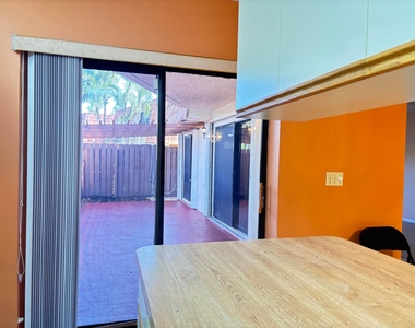 1701 S Coral Terrace - Photo Thumbnail 4