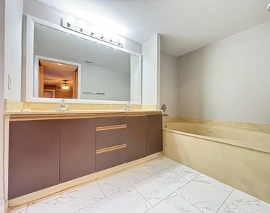 1701 S Coral Terrace - Photo Thumbnail 11