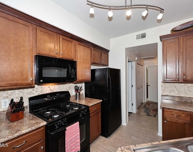 29606 N Tatum Boulevard - Photo Thumbnail 9