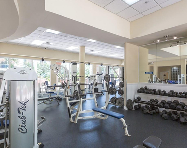 16900 N Bay Road - Photo Thumbnail 18