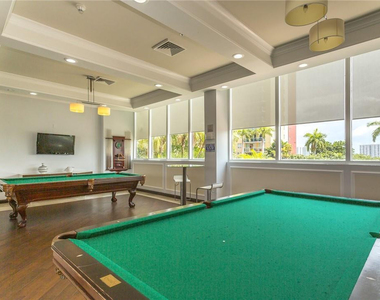 16900 N Bay Road - Photo Thumbnail 15
