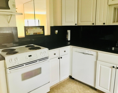 139 Sparrow Drive - Photo Thumbnail 2