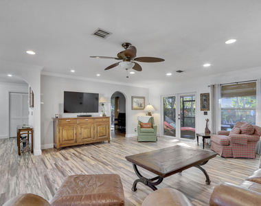 5140 Laird Lane - Photo Thumbnail 9