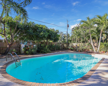 5140 Laird Lane - Photo Thumbnail 30