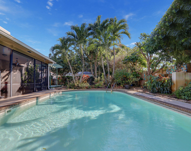 5140 Laird Lane - Photo Thumbnail 33