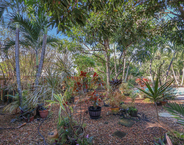 5140 Laird Lane - Photo Thumbnail 41