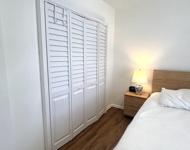 2261 Ne 67th Street - Photo Thumbnail 8