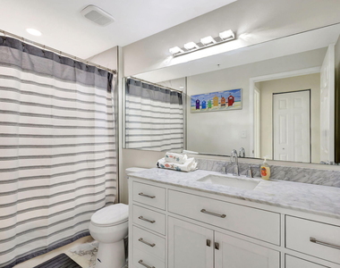 802 W Windward Way - Photo Thumbnail 23