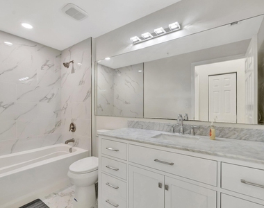 802 W Windward Way - Photo Thumbnail 30
