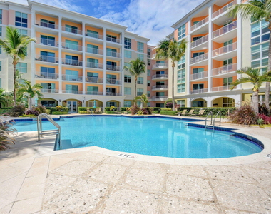 802 W Windward Way - Photo Thumbnail 41