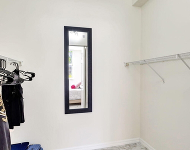 802 W Windward Way - Photo Thumbnail 18