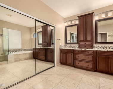 16827 S 14th Lane - Photo Thumbnail 20