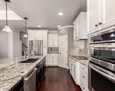 16827 S 14th Lane - Photo Thumbnail 13