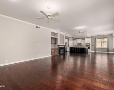 16827 S 14th Lane - Photo Thumbnail 10