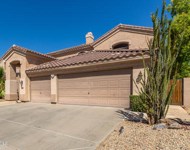 16827 S 14th Lane - Photo Thumbnail 3