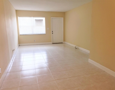 190 Ne 40th Street - Photo Thumbnail 3