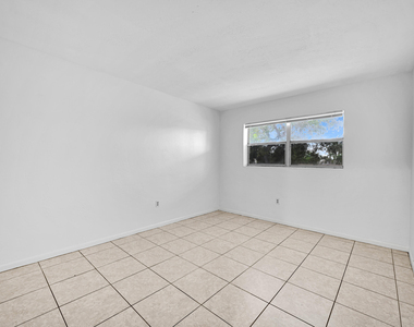 199 Sw 15th Street - Photo Thumbnail 15
