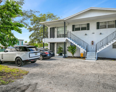 199 Sw 15th Street - Photo Thumbnail 20