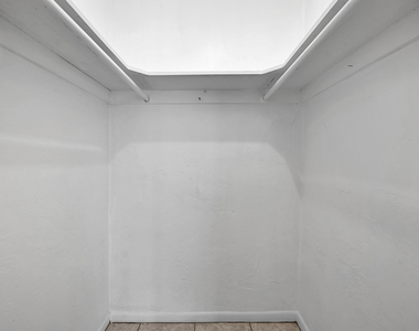 199 Sw 15th Street - Photo Thumbnail 12