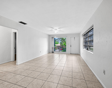 199 Sw 15th Street - Photo Thumbnail 5