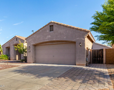 359 E Horseshoe Avenue - Photo Thumbnail 3