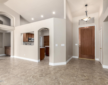 359 E Horseshoe Avenue - Photo Thumbnail 7