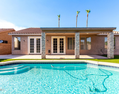 359 E Horseshoe Avenue - Photo Thumbnail 27