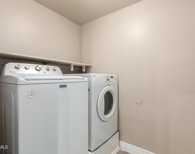 359 E Horseshoe Avenue - Photo Thumbnail 24