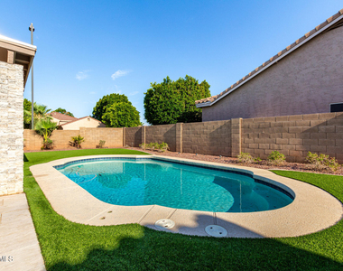 359 E Horseshoe Avenue - Photo Thumbnail 30