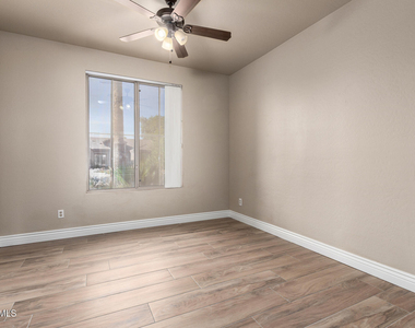 359 E Horseshoe Avenue - Photo Thumbnail 21