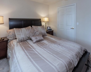 1287 N Alma School Road - Photo Thumbnail 14