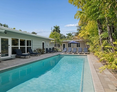 1123 Ne 14th Avenue - Photo Thumbnail 11