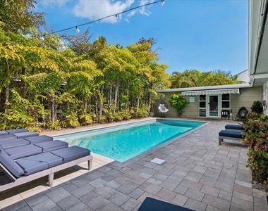 1123 Ne 14th Avenue - Photo Thumbnail 10