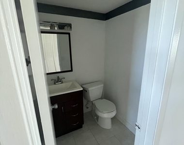 1425 Arthur Street - Photo Thumbnail 6
