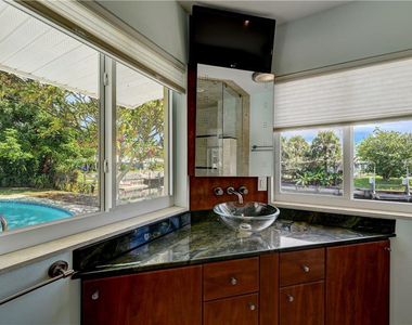 840 Sw 7th Street - Photo Thumbnail 17