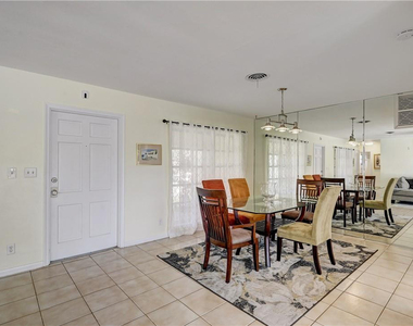 840 Sw 7th Street - Photo Thumbnail 4