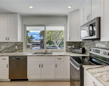 840 Sw 7th Street - Photo Thumbnail 2