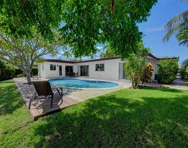 840 Sw 7th Street - Photo Thumbnail 28