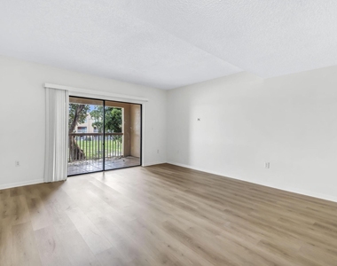 5200 Nw 31st Avenue - Photo Thumbnail 9