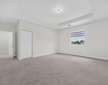 2444 Se 29th Drive - Photo Thumbnail 12